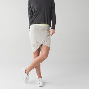 lululemon | inner essence skirt